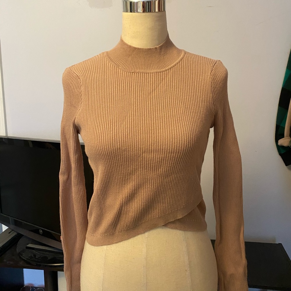 Pink long sleeve crop. Never worn.